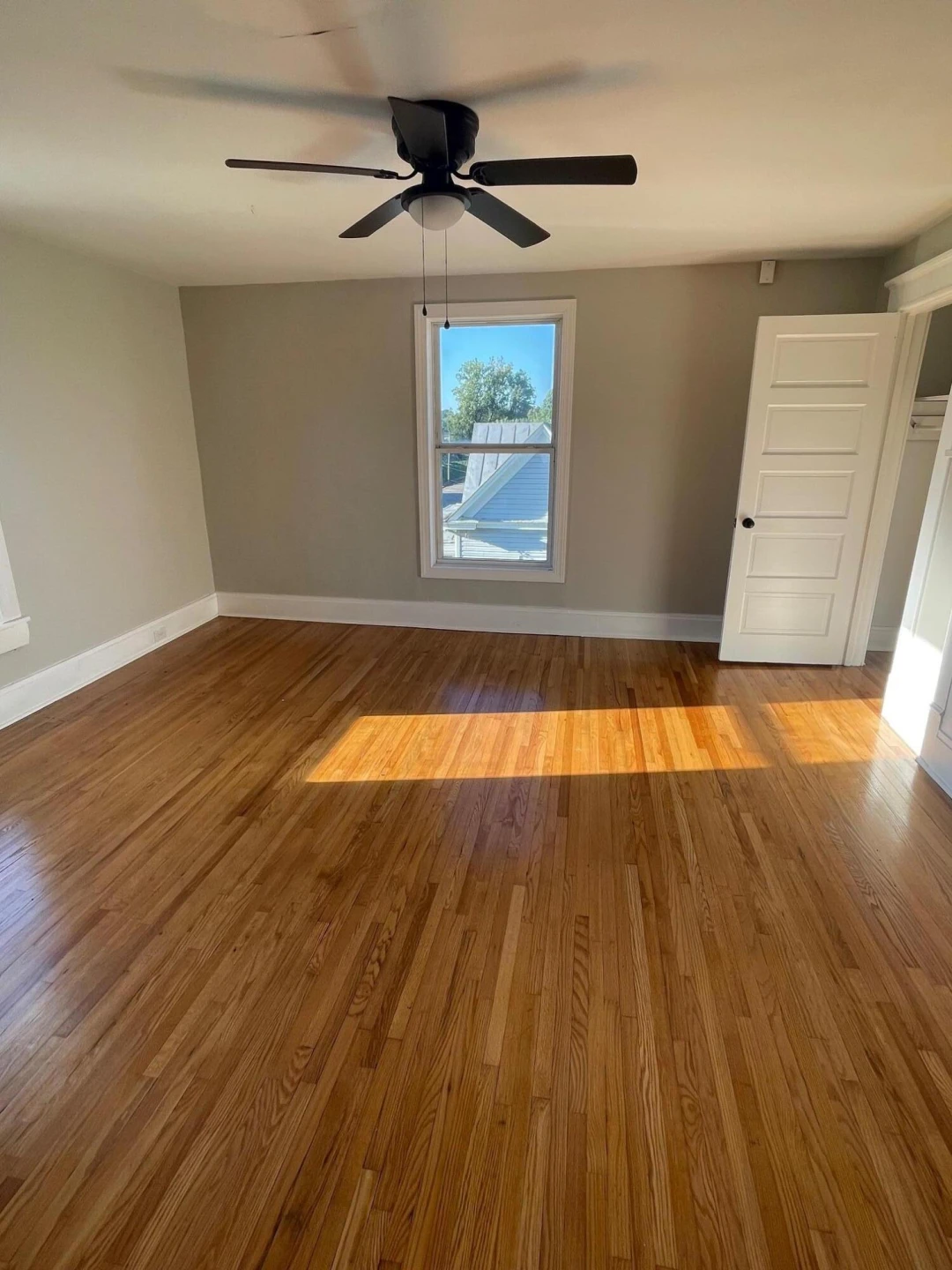 212 College ST - Photo 10