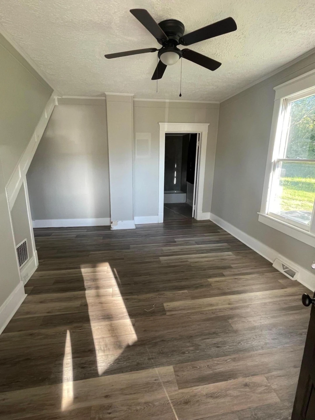 212 College ST - Photo 11
