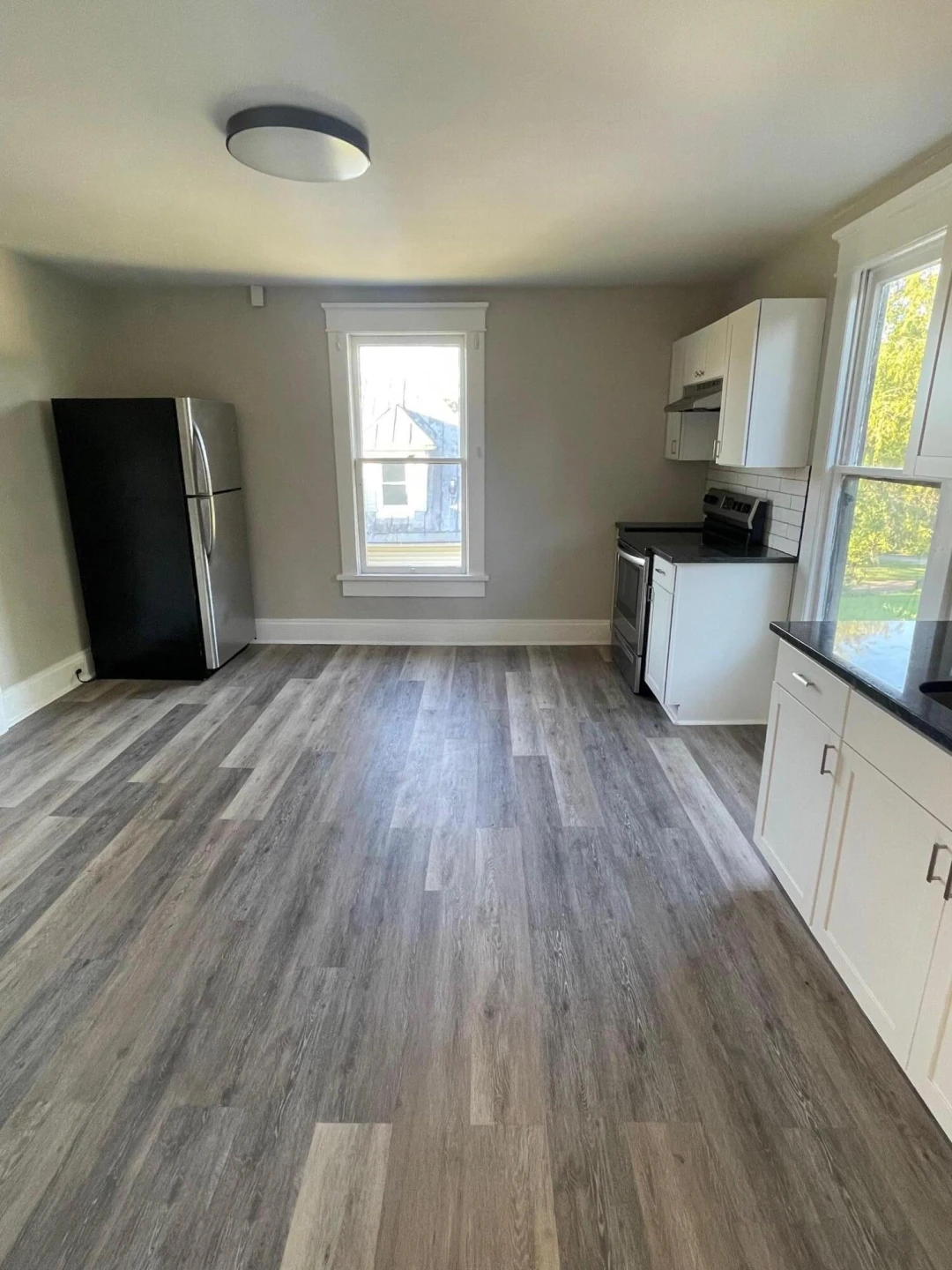 212 College ST - Photo 29