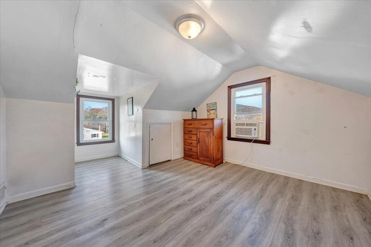 200 Goodwin AVE - Photo 12