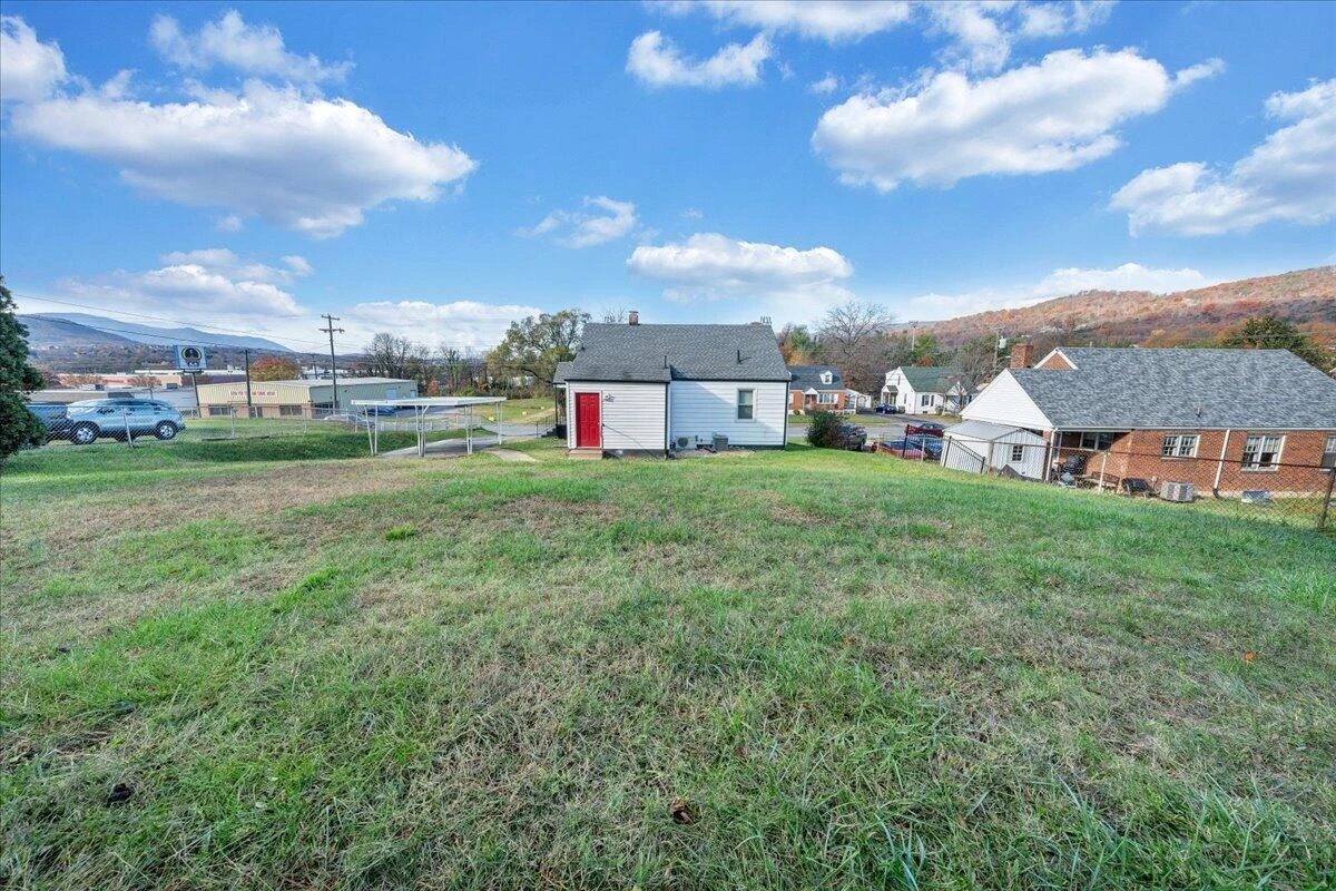 200 Goodwin AVE - Photo 19