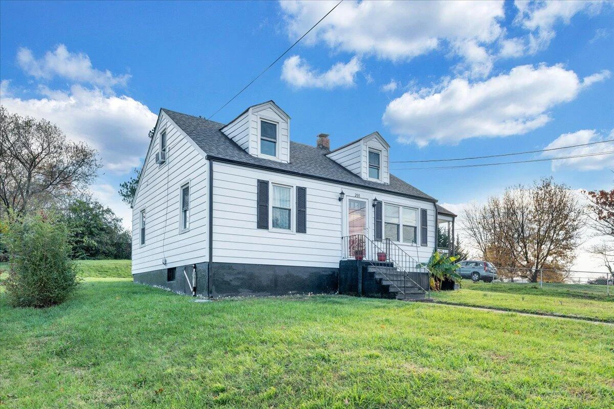 200 Goodwin AVE - Photo 22