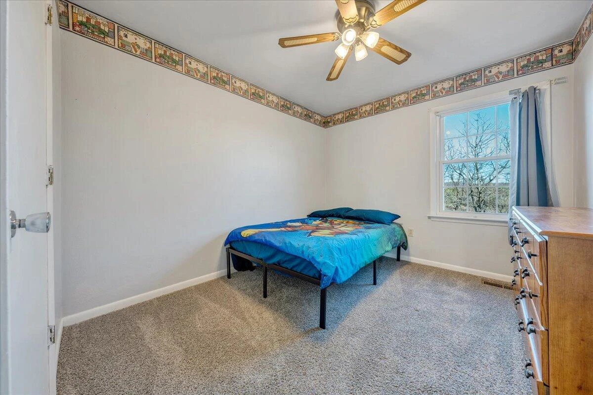 109 Southampton DR - Photo 14