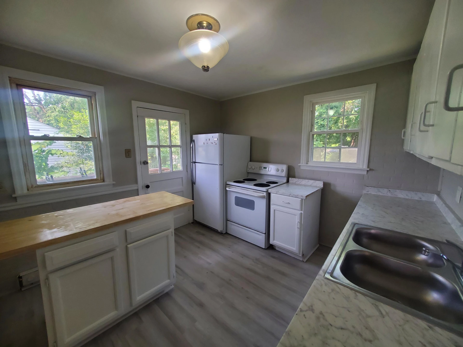 717 Hershberger RD - Photo 5