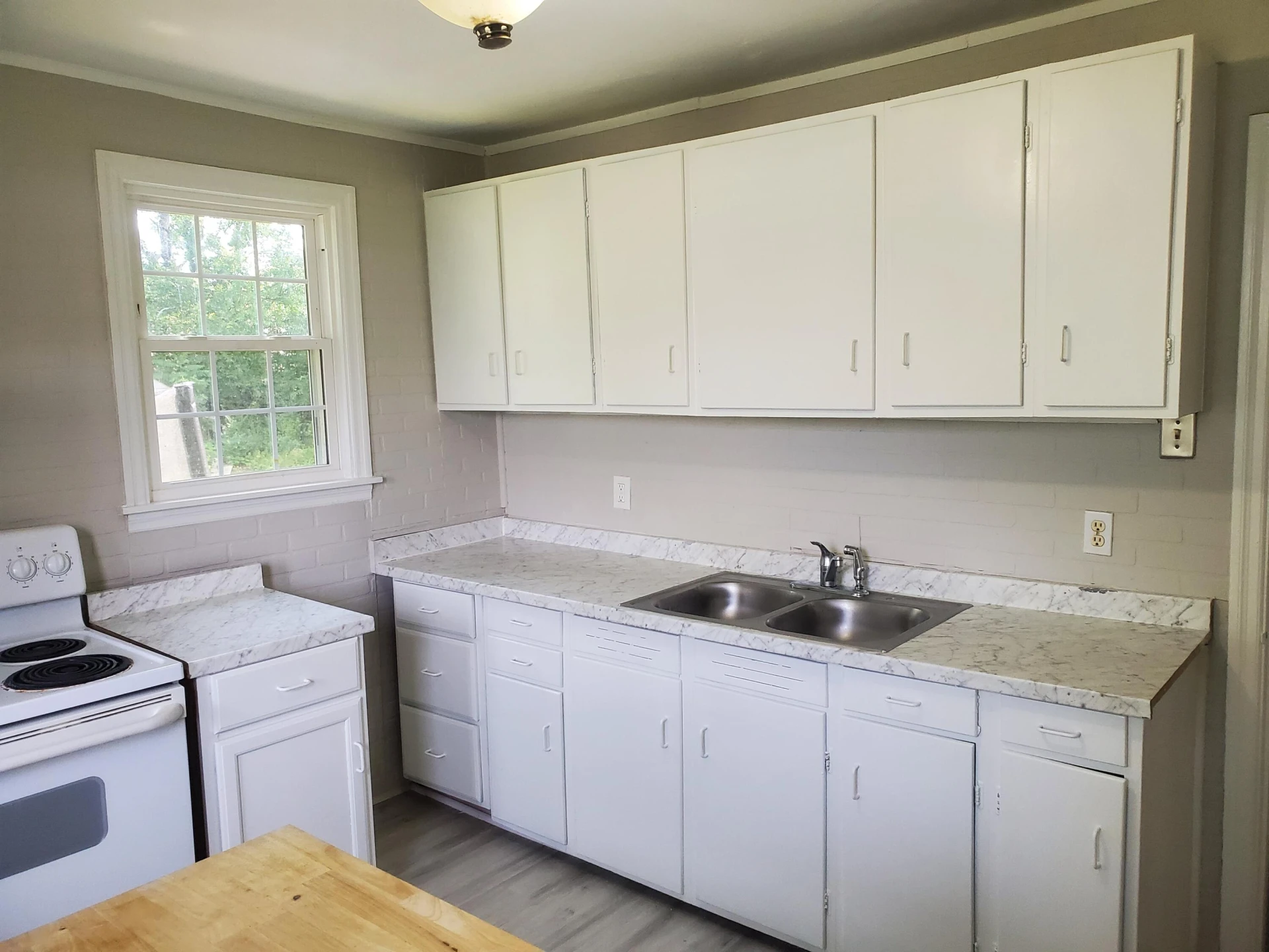 717 Hershberger RD - Photo 6