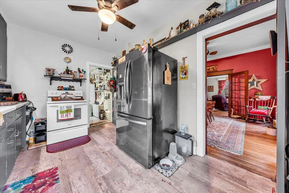 204 Rosedale AVE - Photo 19