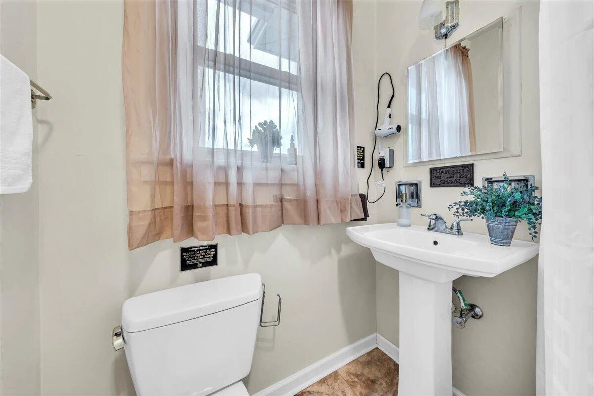 204 Rosedale AVE - Photo 40