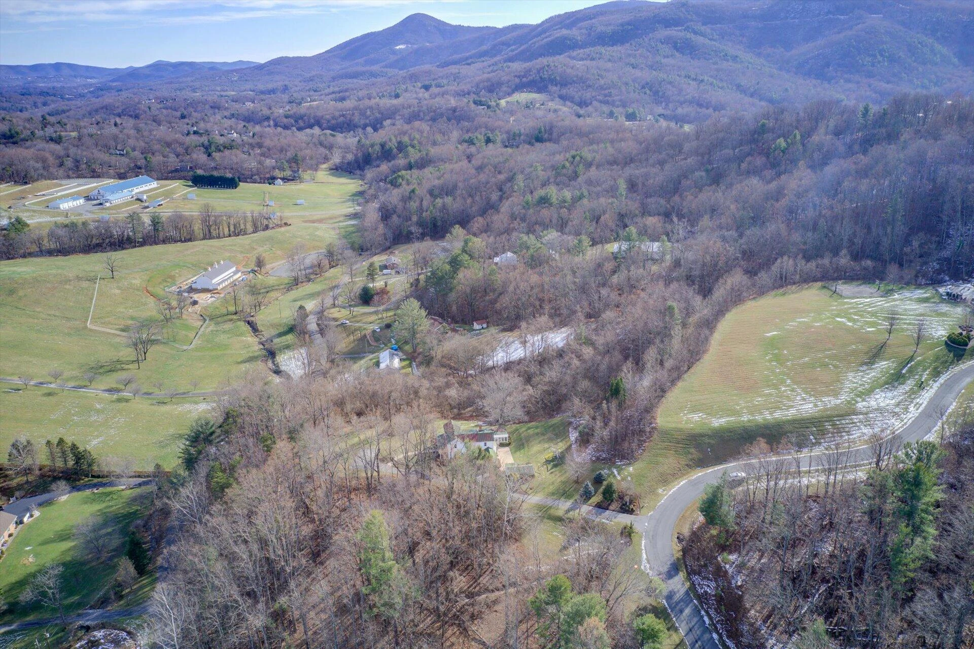 8320 Poplar Springs LN - Photo 2
