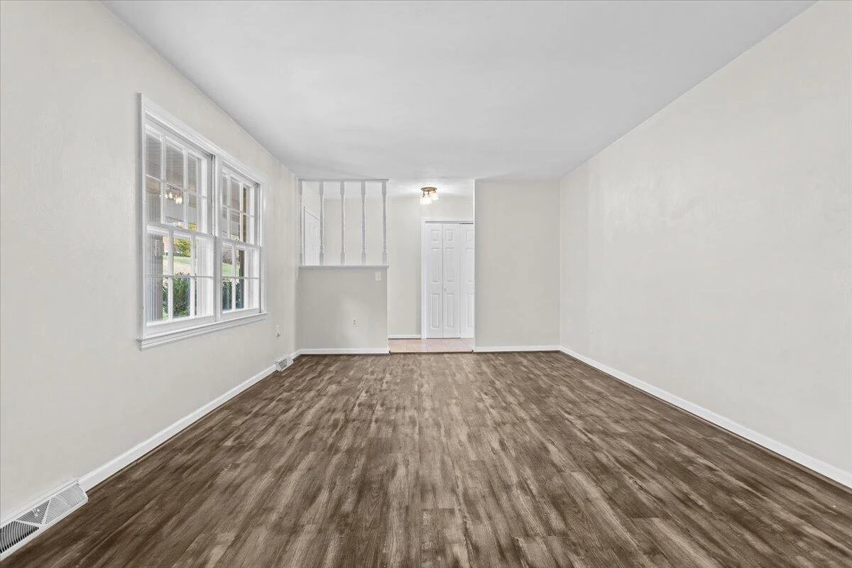 4339 Denbeigh CIR - Photo 8