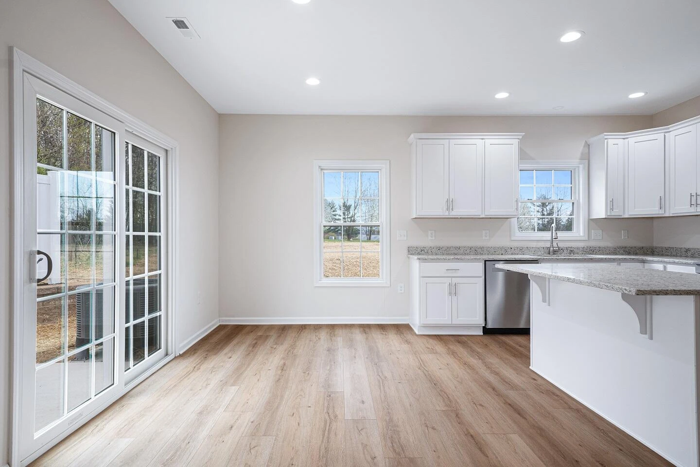 6141 Warren Newcomb DR - Photo 16