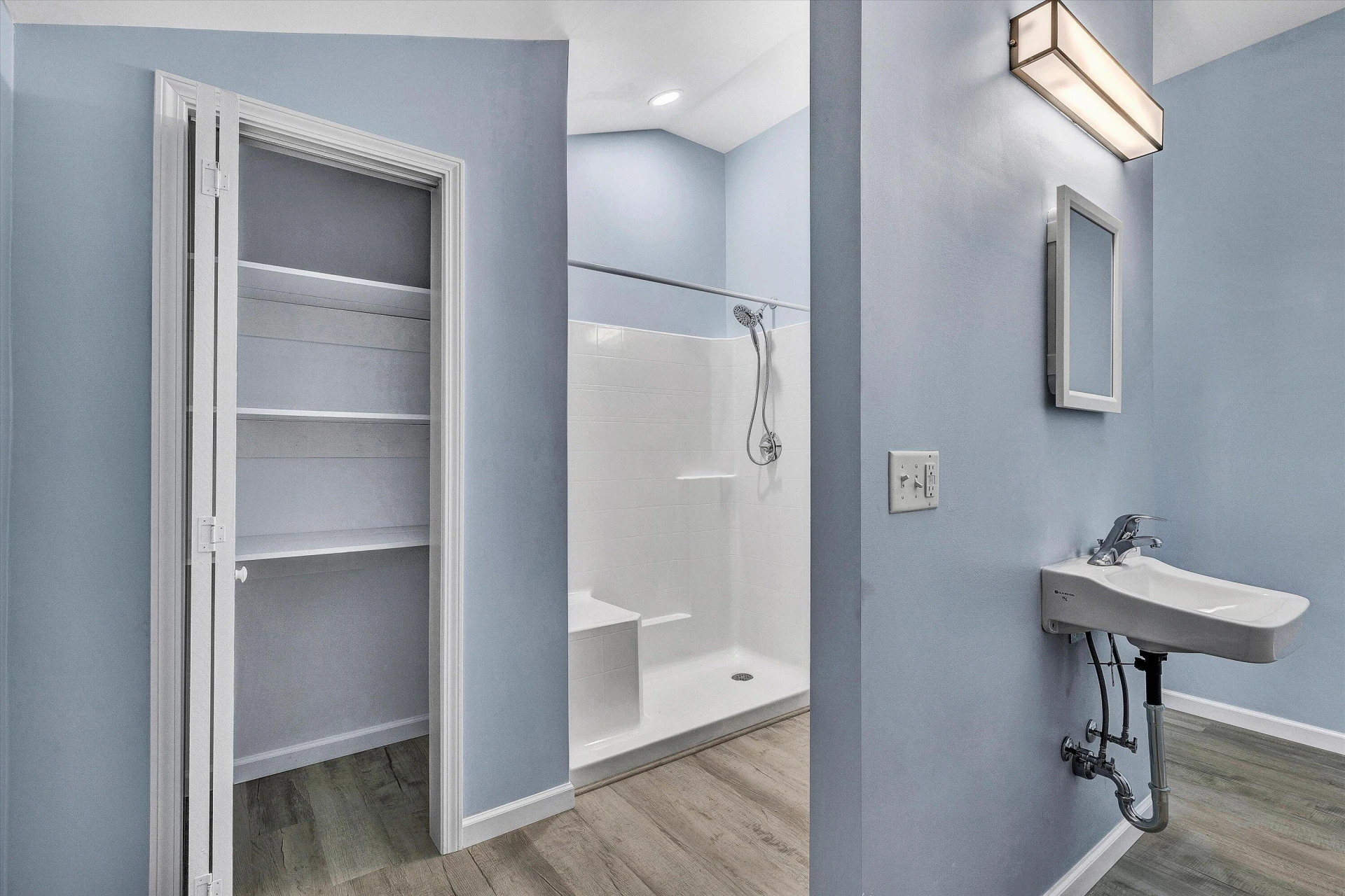 306 Carey AVE - Photo 13
