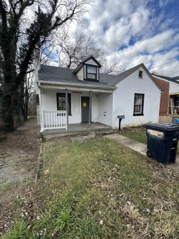 1012 Hunt AVE
