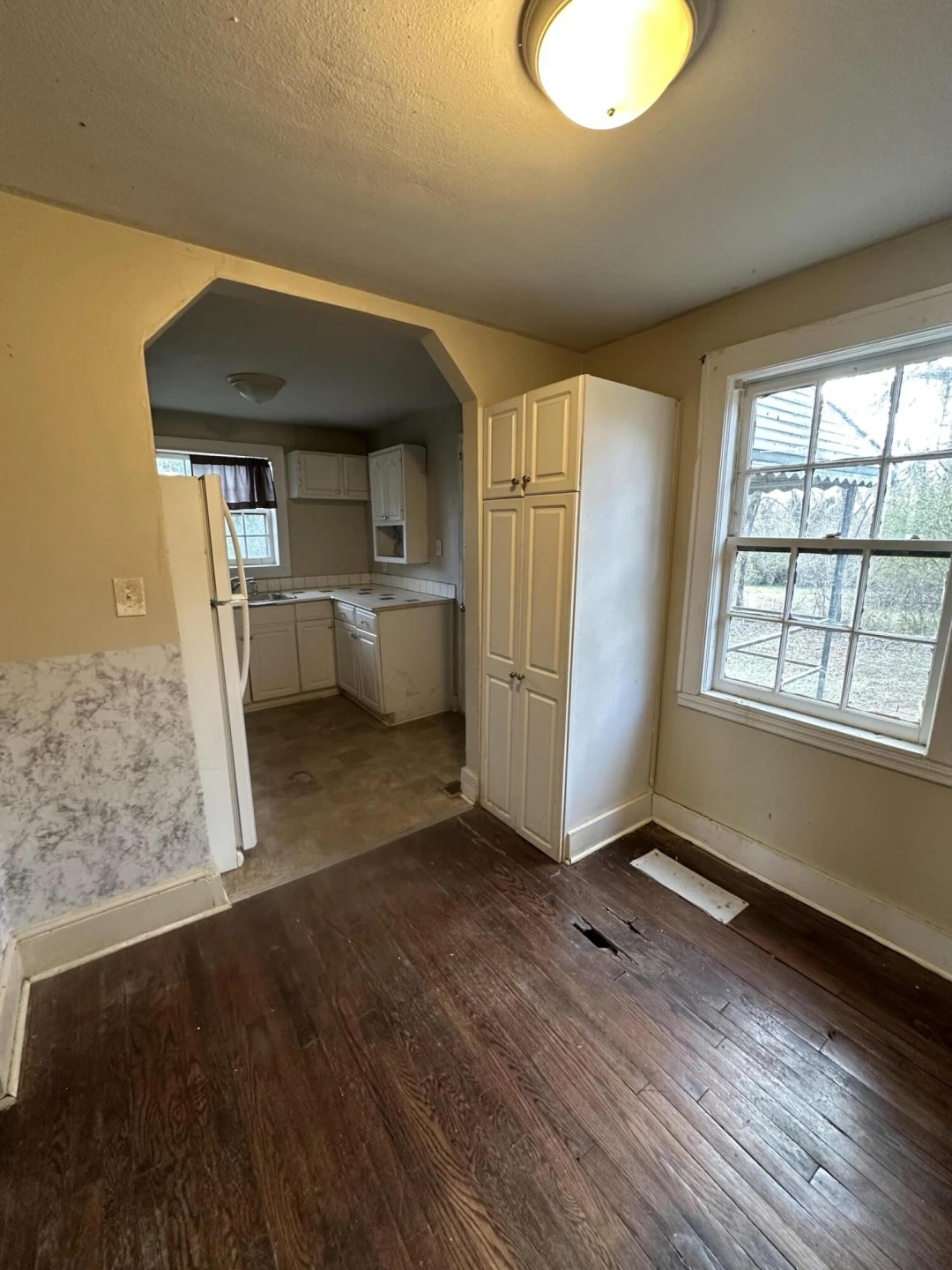 1012 Hunt AVE - Photo 5