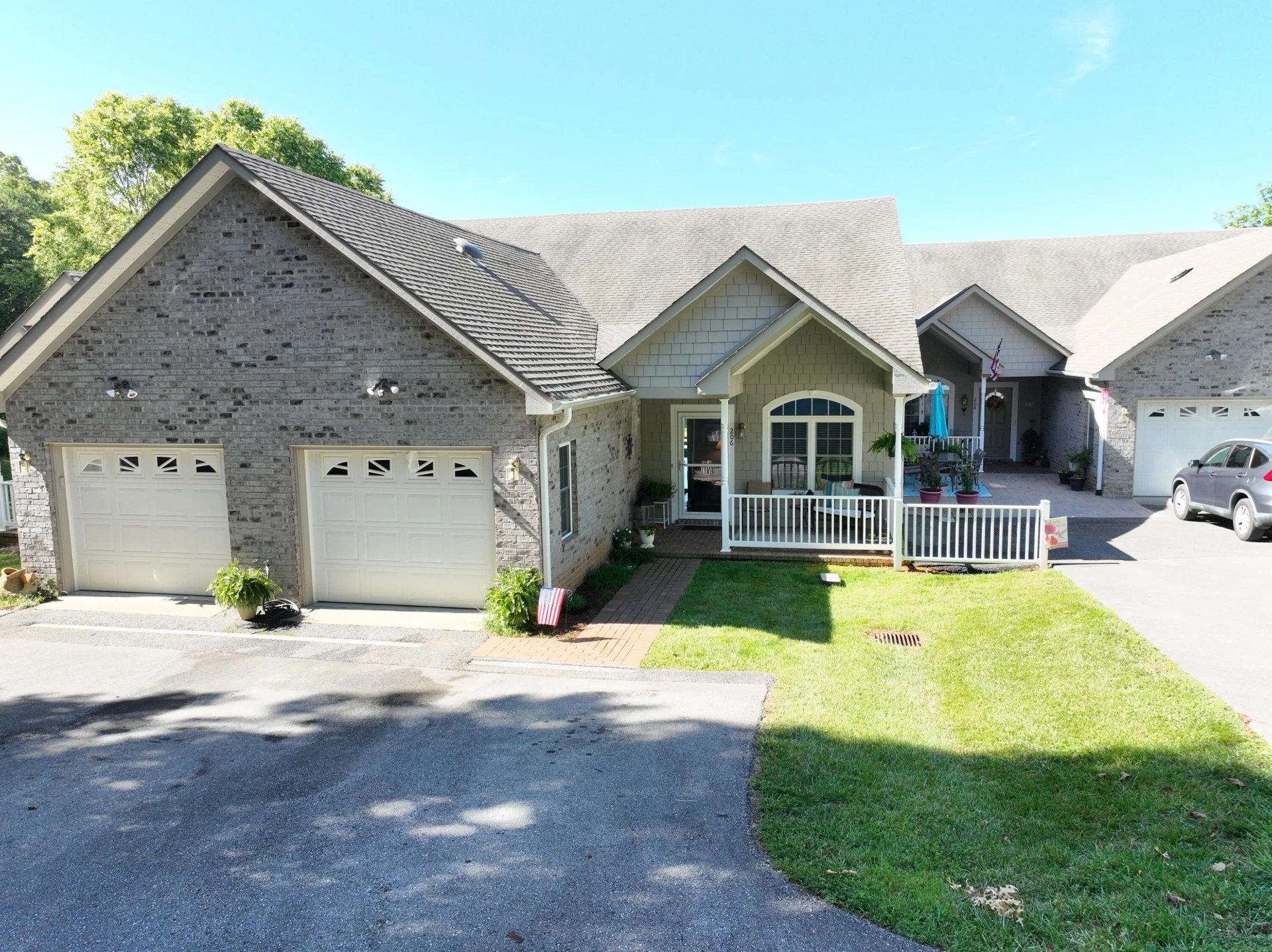 206 Blarney Stone CT