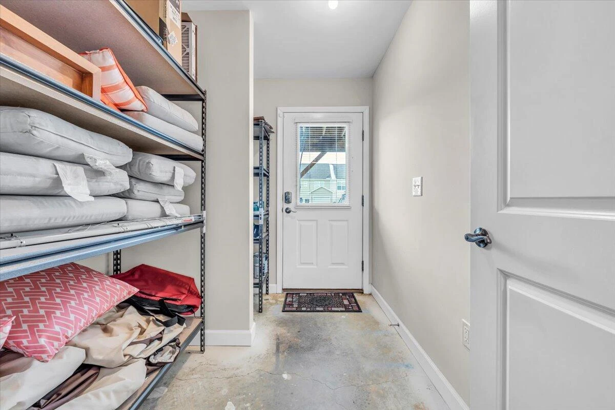 59 Broad ST - Photo 10