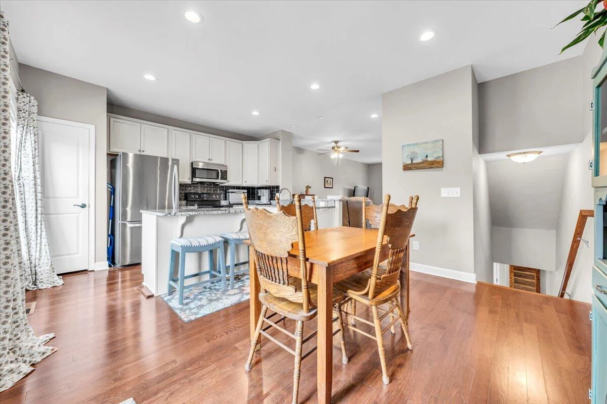 59 Broad ST - Photo 12