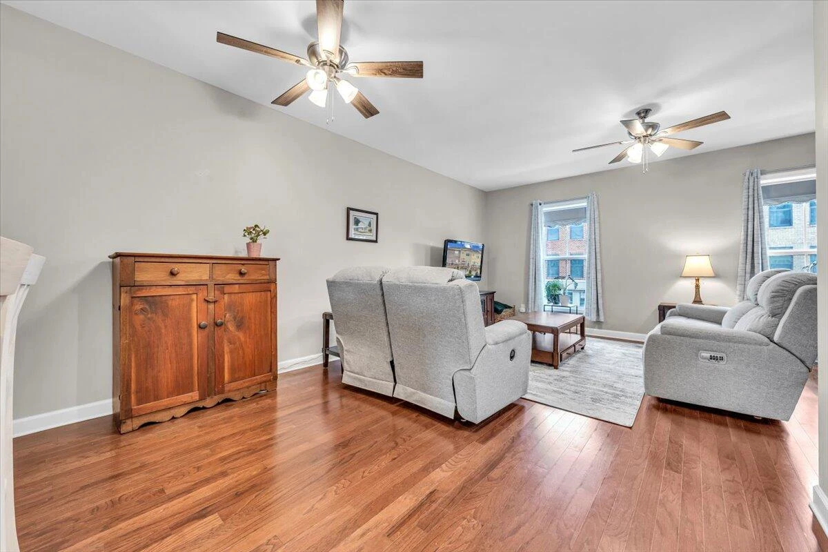 59 Broad ST - Photo 24