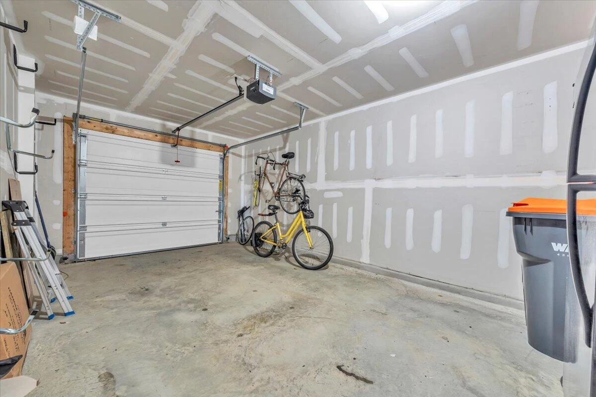 59 Broad ST - Photo 9