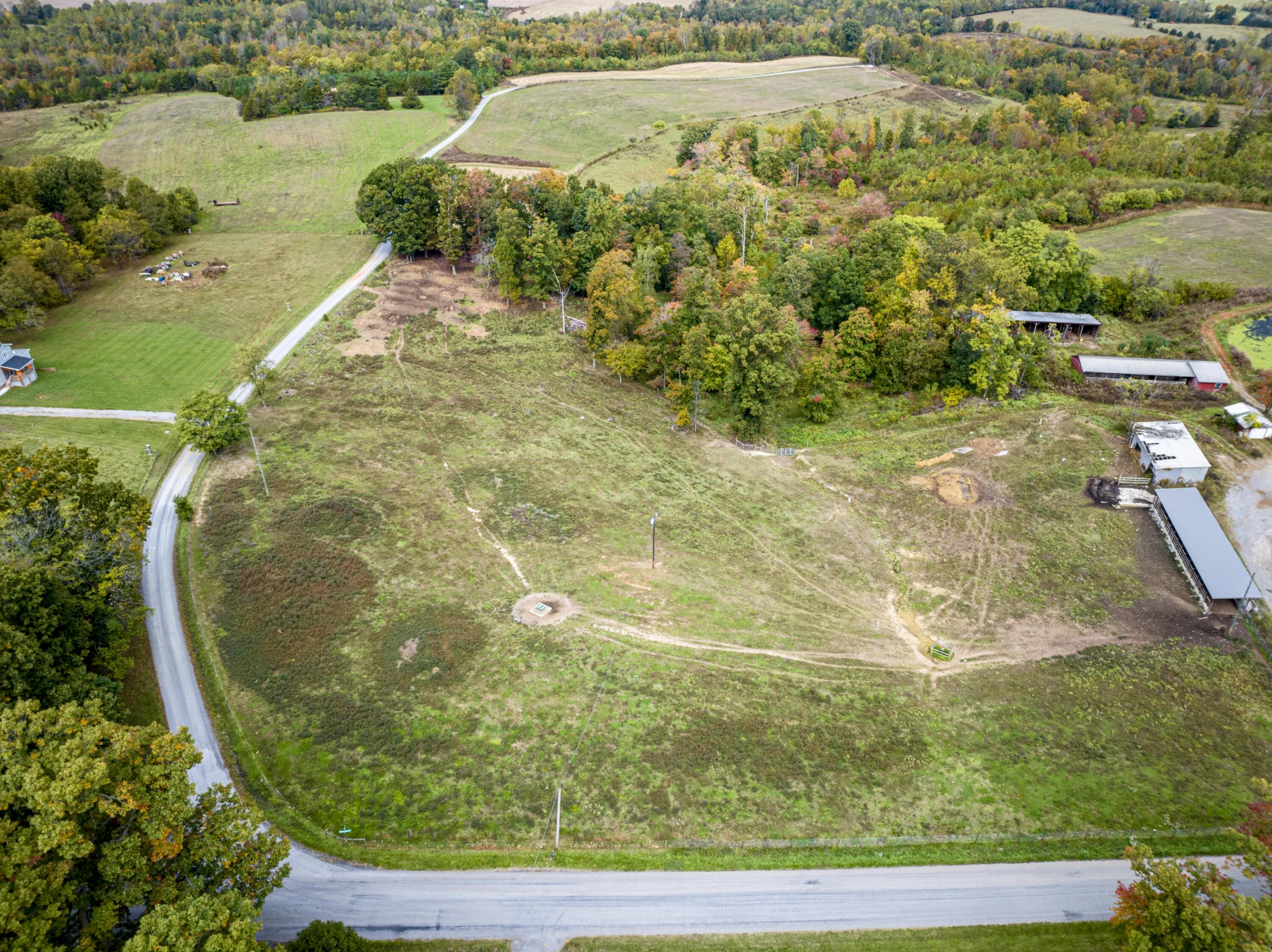 9961 Falling Creek RD - Photo 10