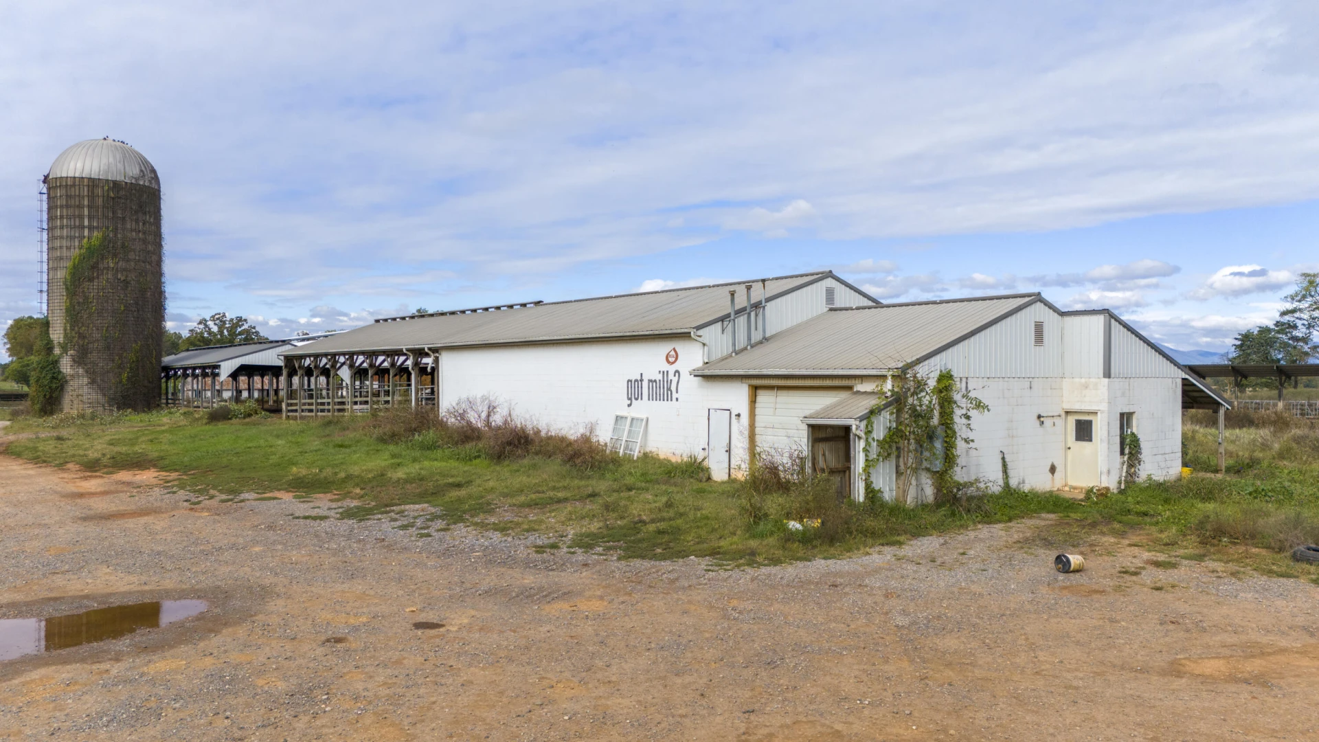9961 Falling Creek RD - Photo 5