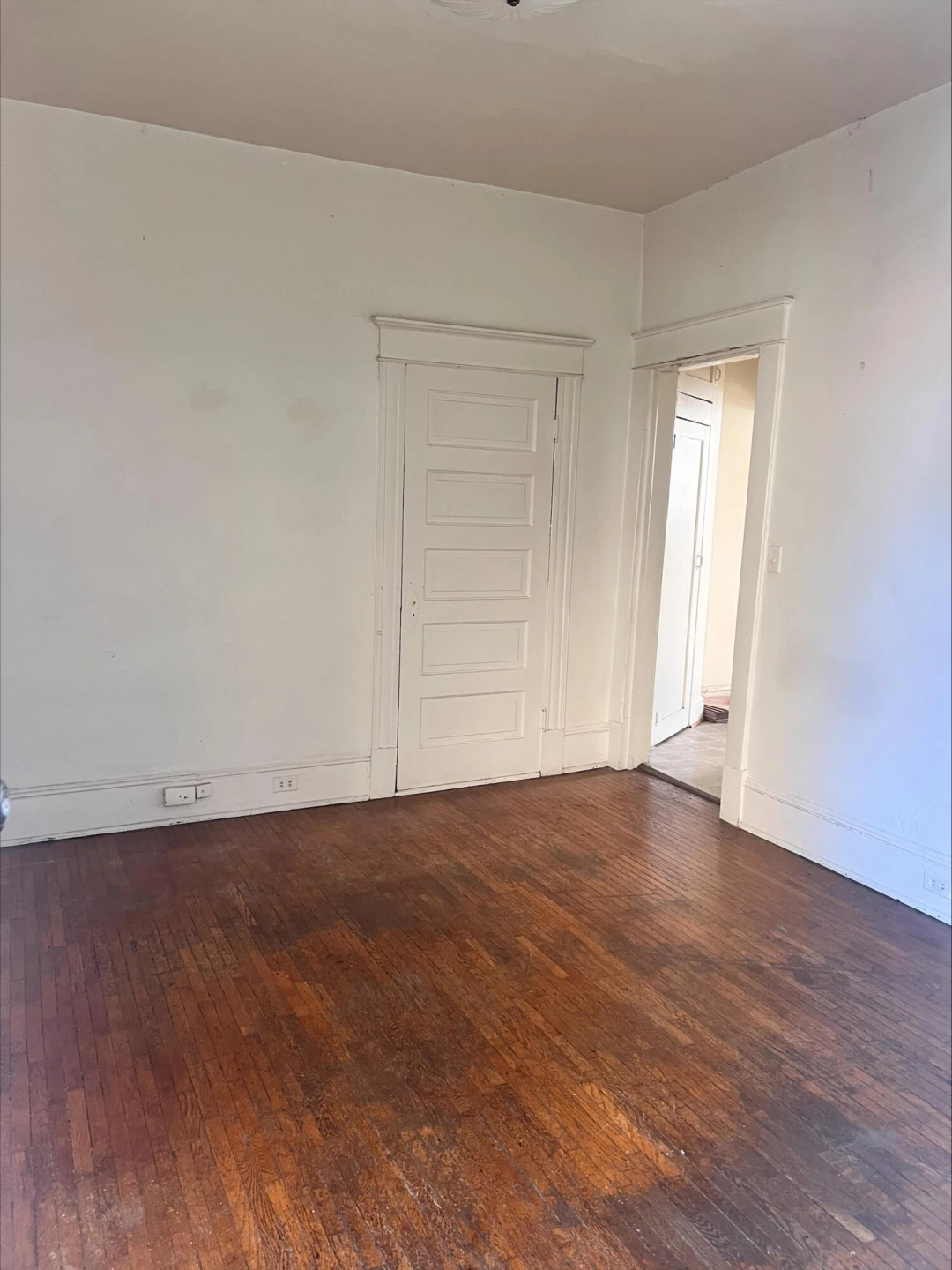 324 Mountain AVE - Photo 3