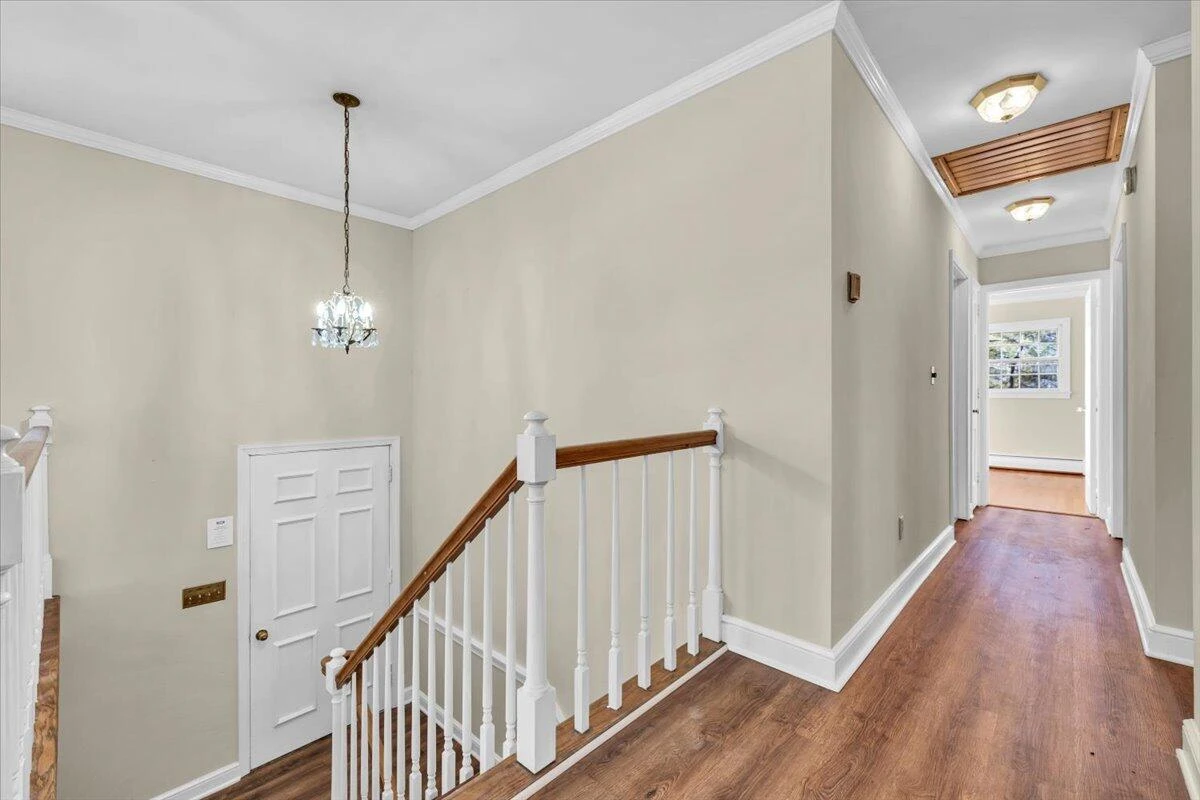 124 Sunset DR - Photo 2