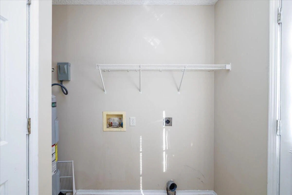 1819 Templeton AVE - Photo 13