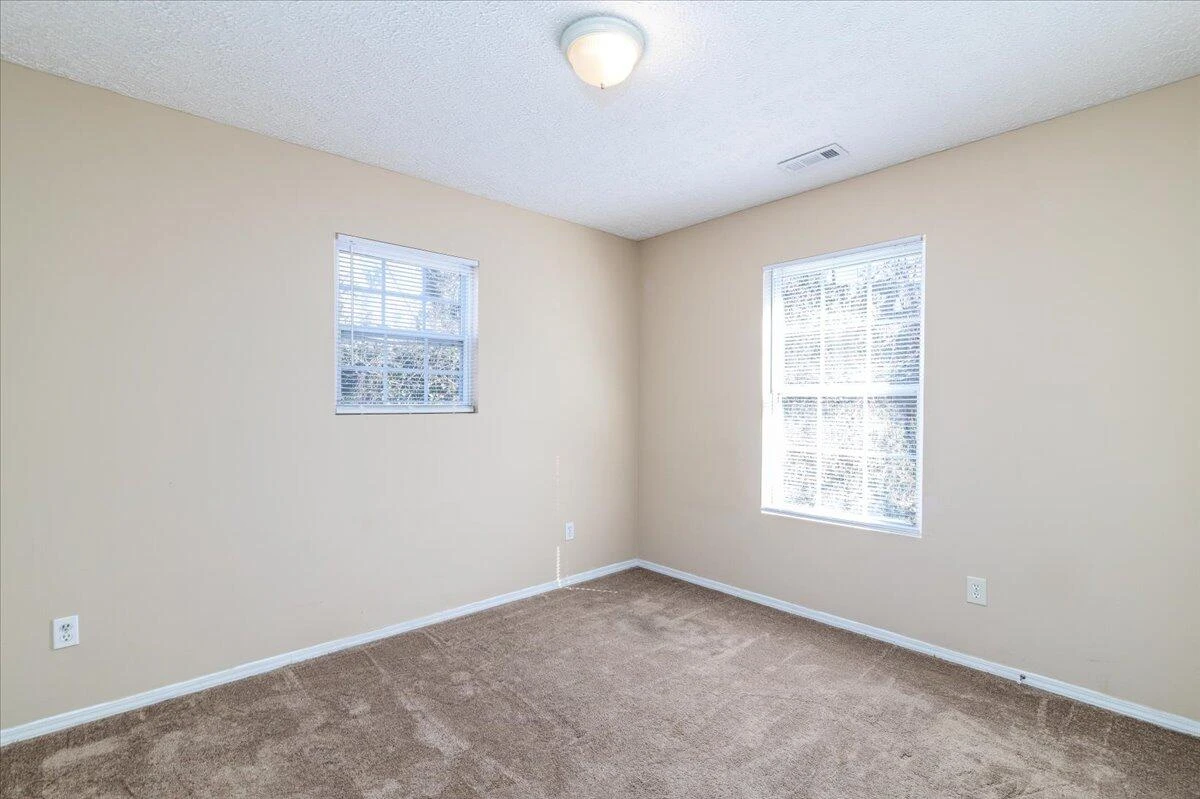 1819 Templeton AVE - Photo 14