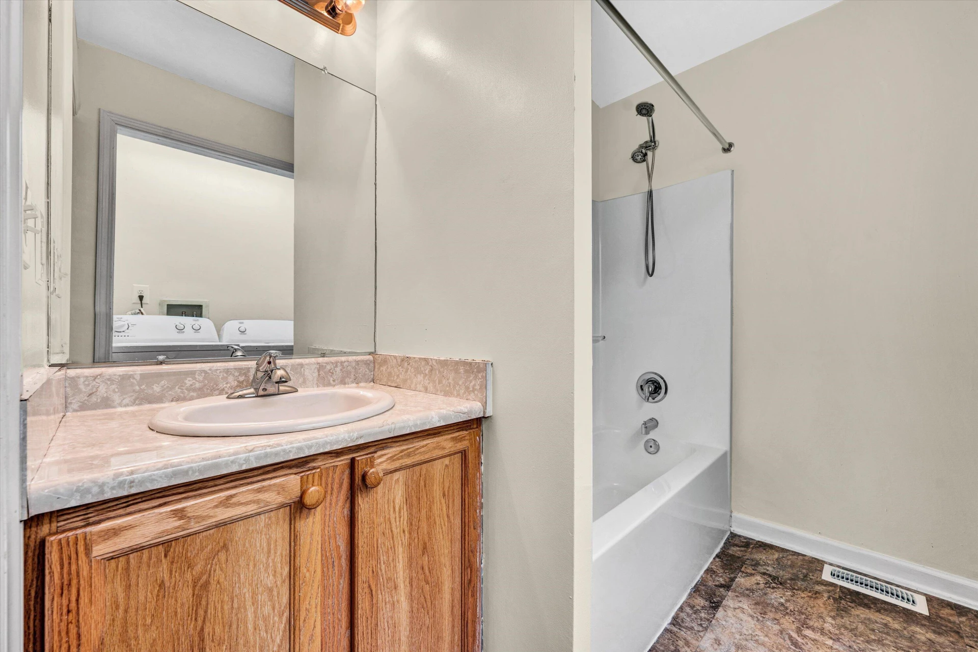 2610 King ST - Photo 22
