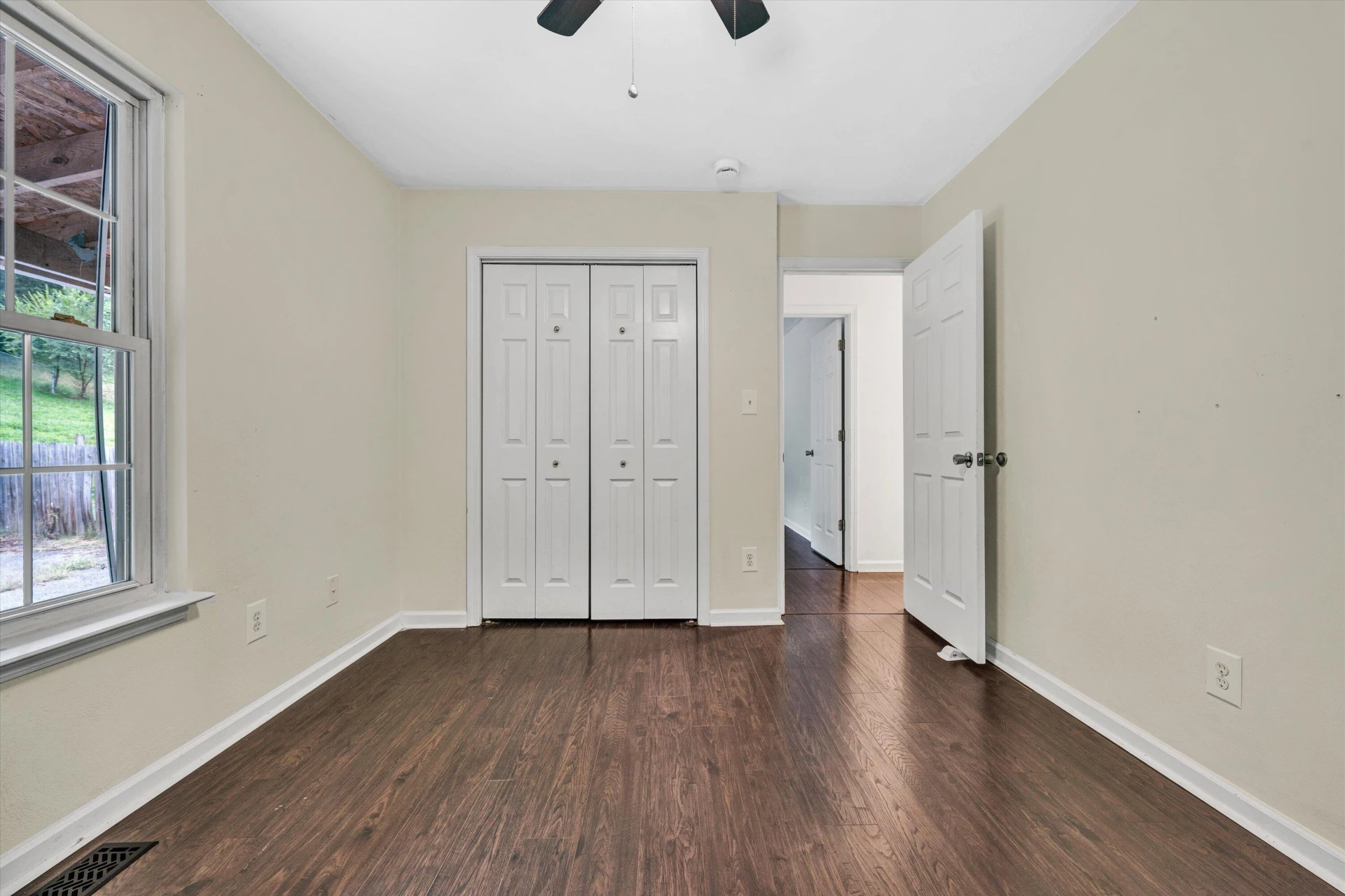 2610 King ST - Photo 26