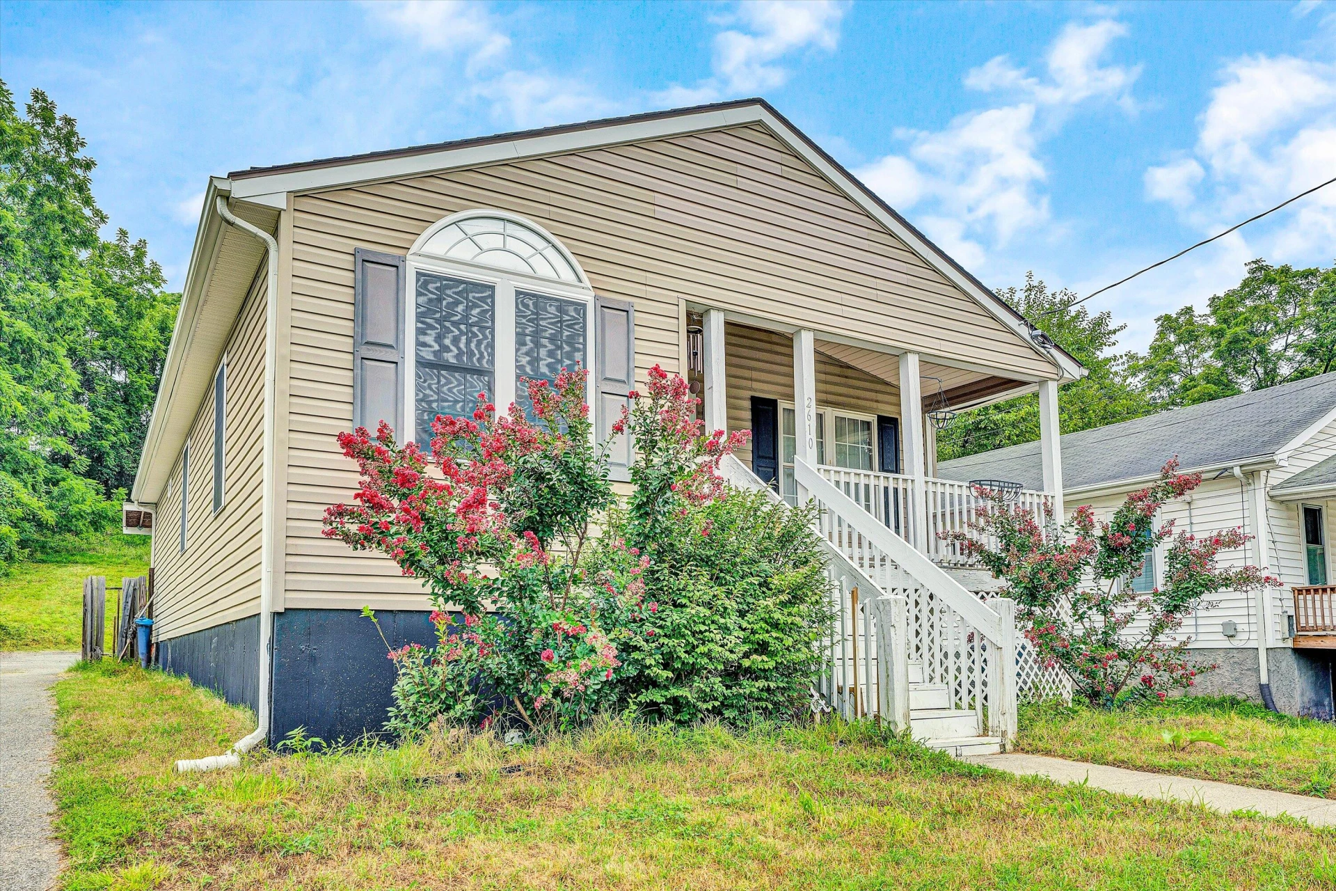 2610 King ST - Photo 5