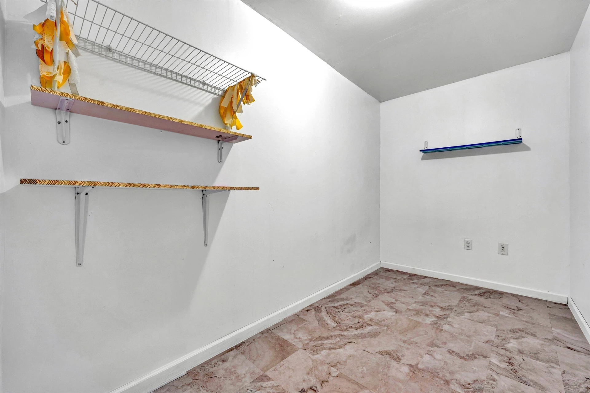 2610 King ST - Photo 36