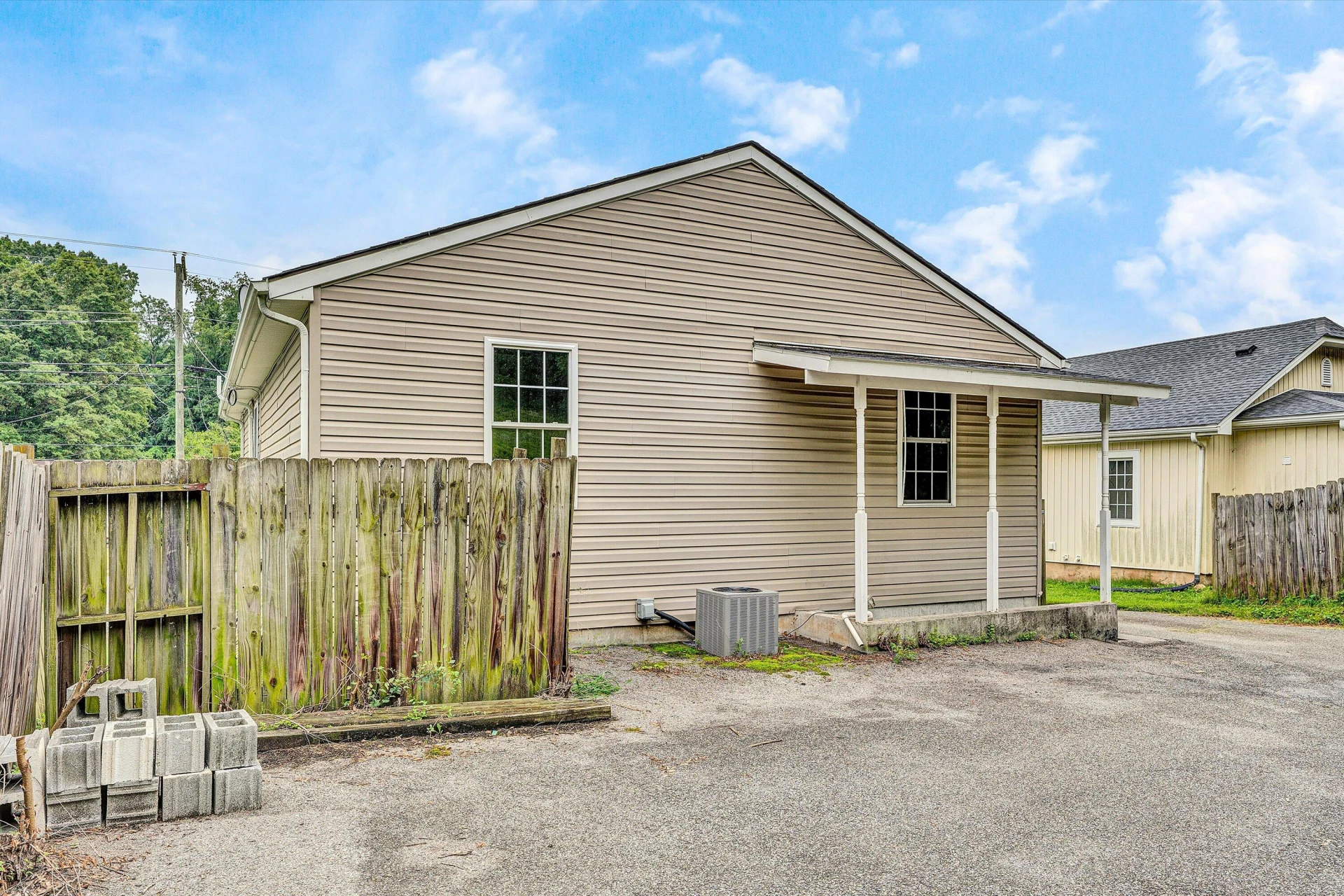2610 King ST - Photo 43