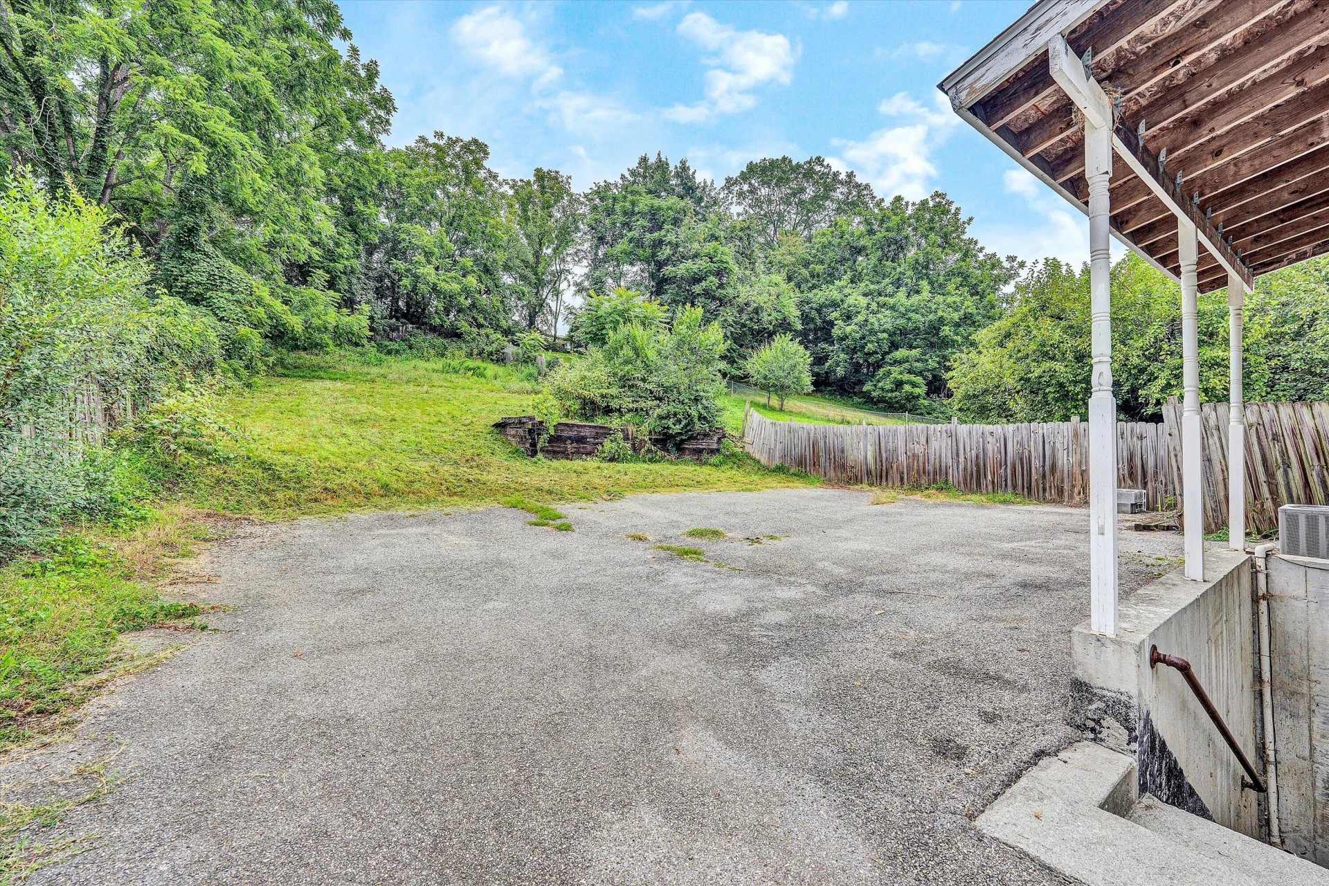 2610 King ST - Photo 45