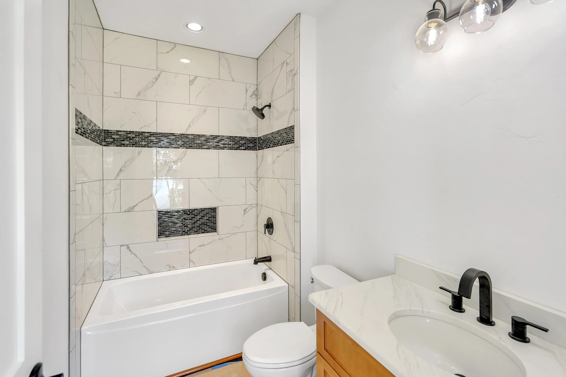 108 Pennsylvania AVE - Photo 36