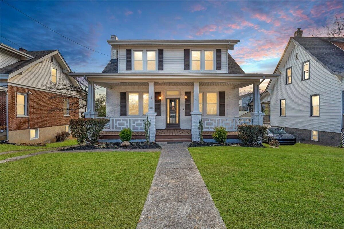1612 Carroll AVE