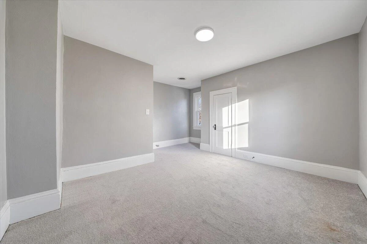 1612 Carroll AVE - Photo 25