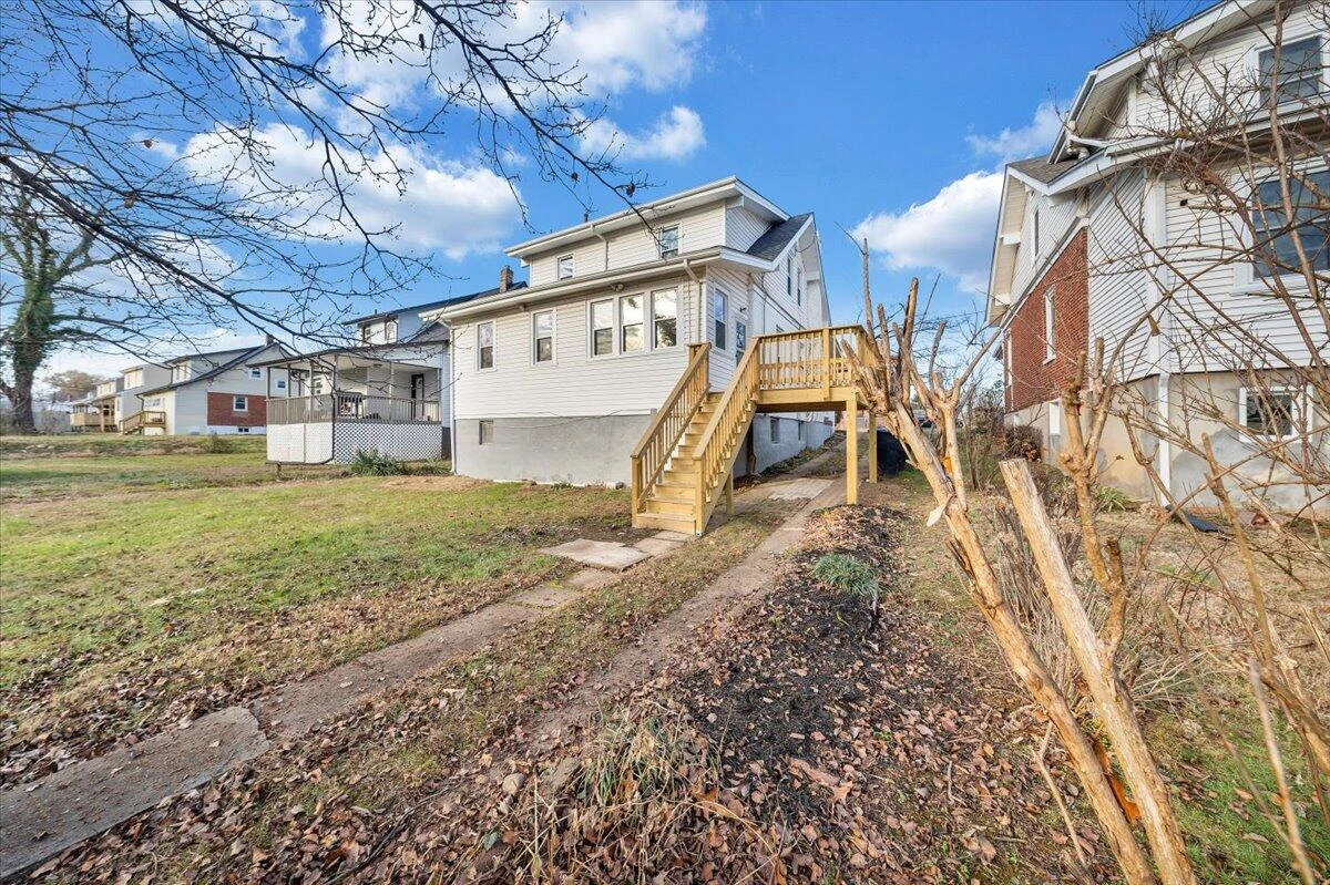 1612 Carroll AVE - Photo 35