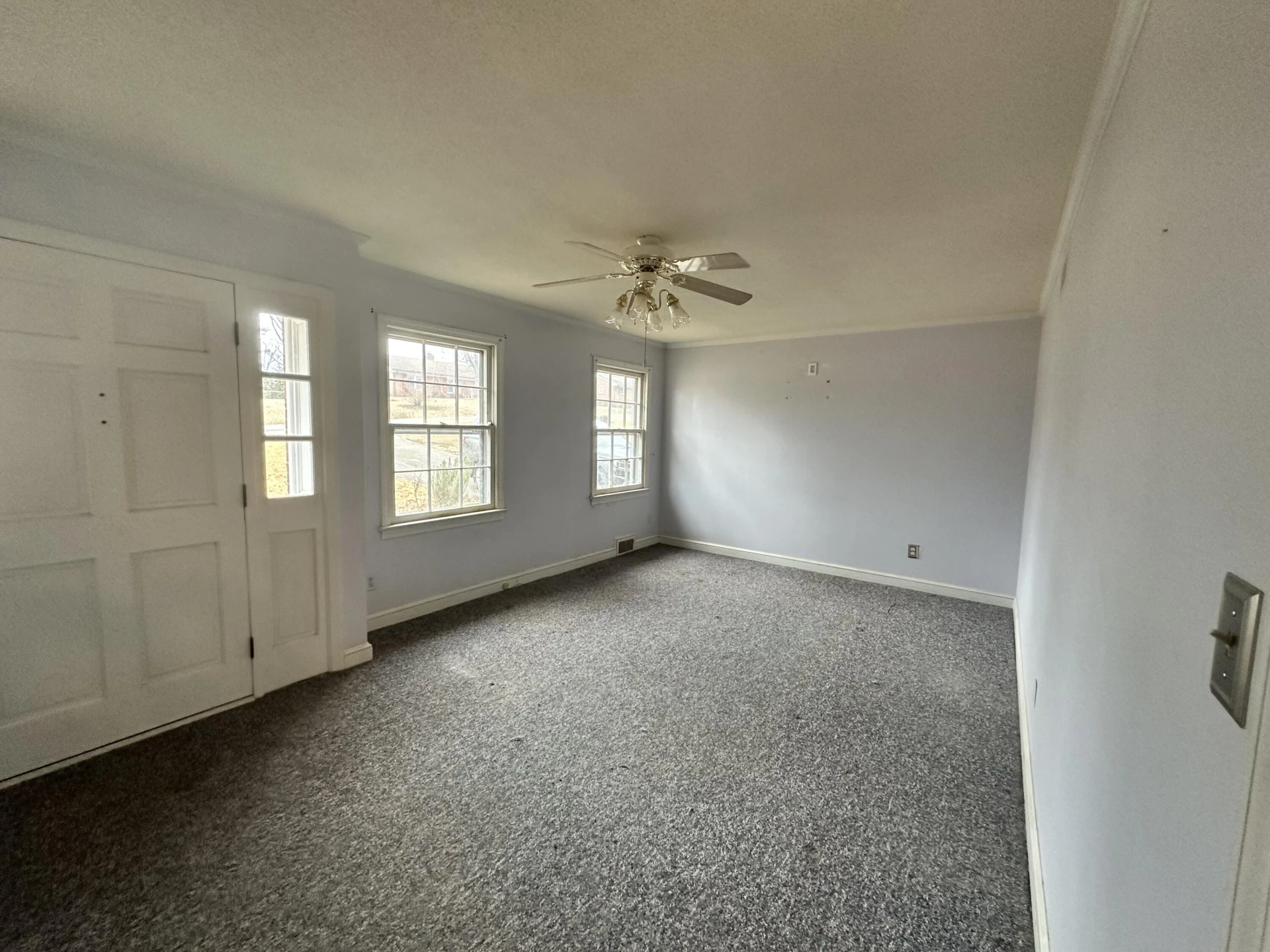 413 Patsy AVE - Photo 5