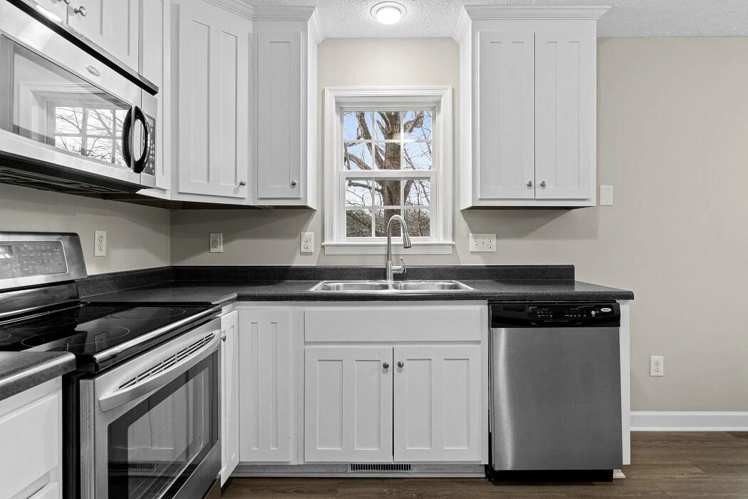 6380 Owens RD - Photo 11
