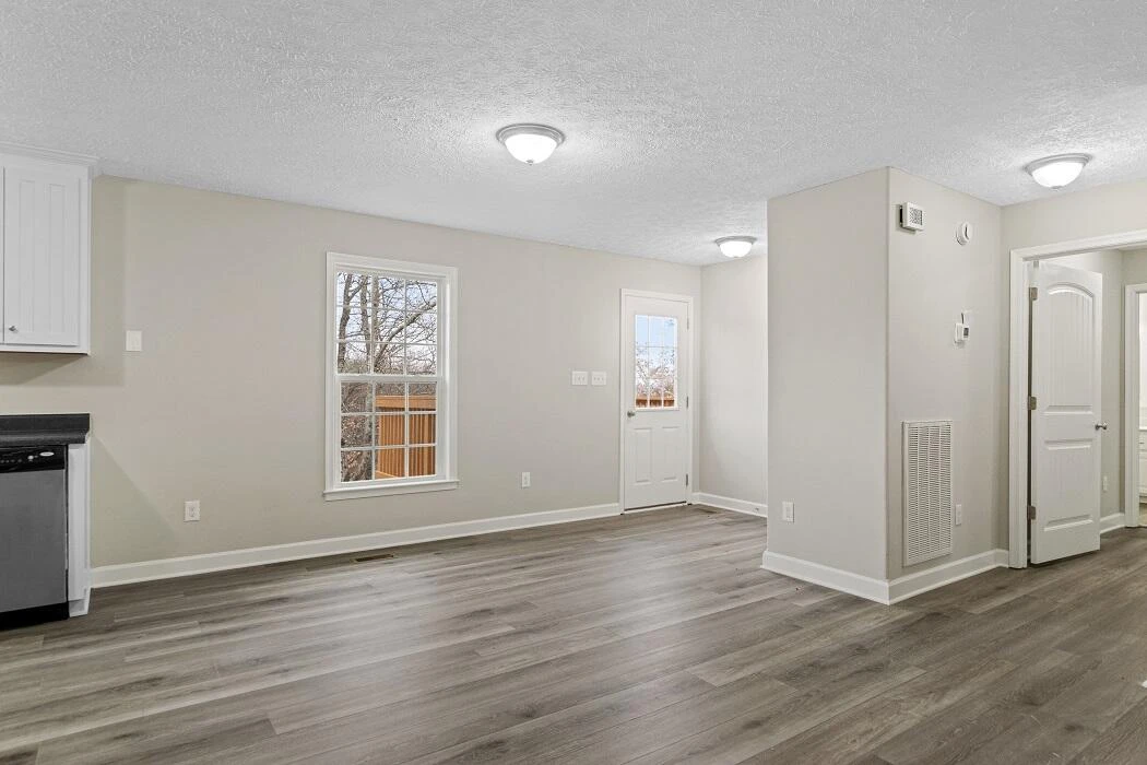 6380 Owens RD - Photo 9