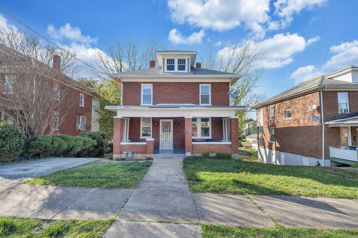 716 Montrose AVE - Photo 4
