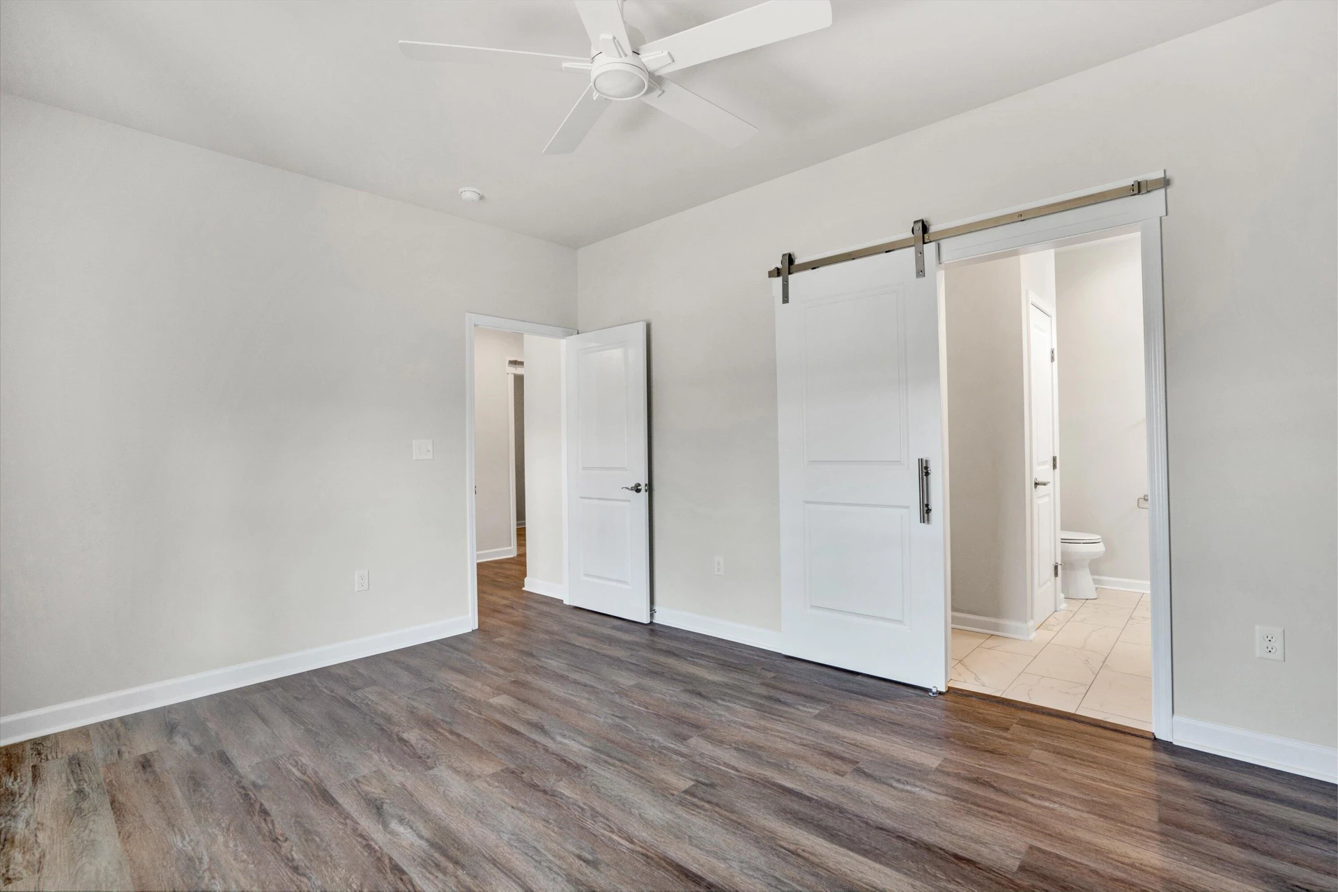 726 Ambler LN - Photo 19