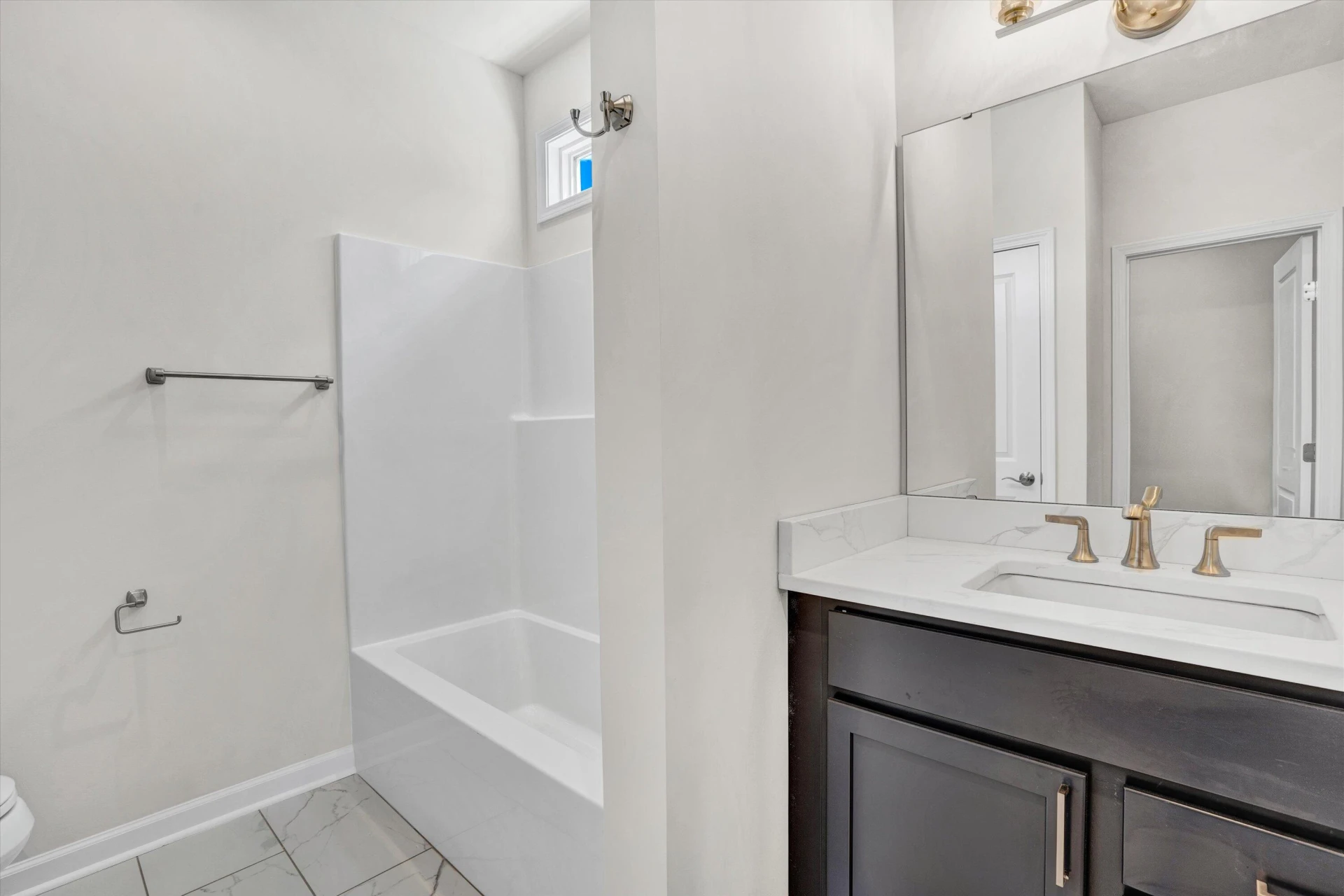 726 Ambler LN - Photo 20