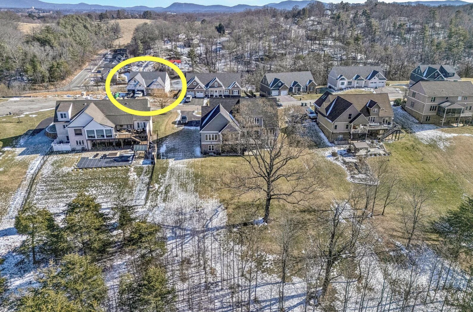 726 Ambler LN - Photo 37