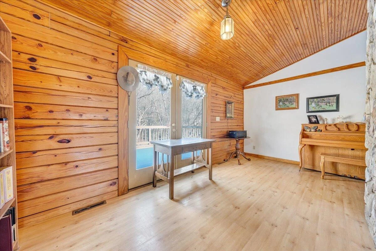13120 Callaway RD - Photo 10