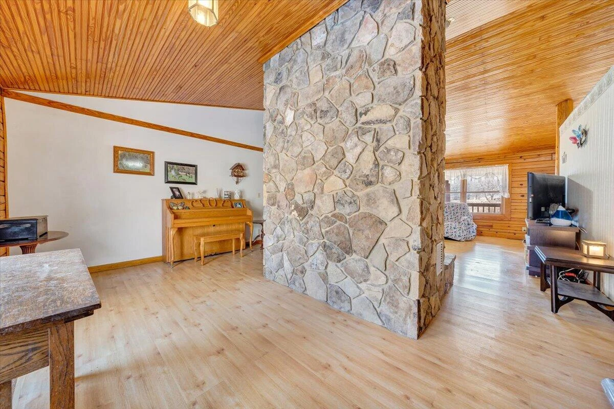 13120 Callaway RD - Photo 11