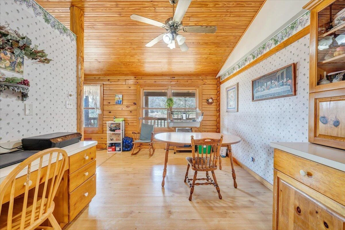 13120 Callaway RD - Photo 19