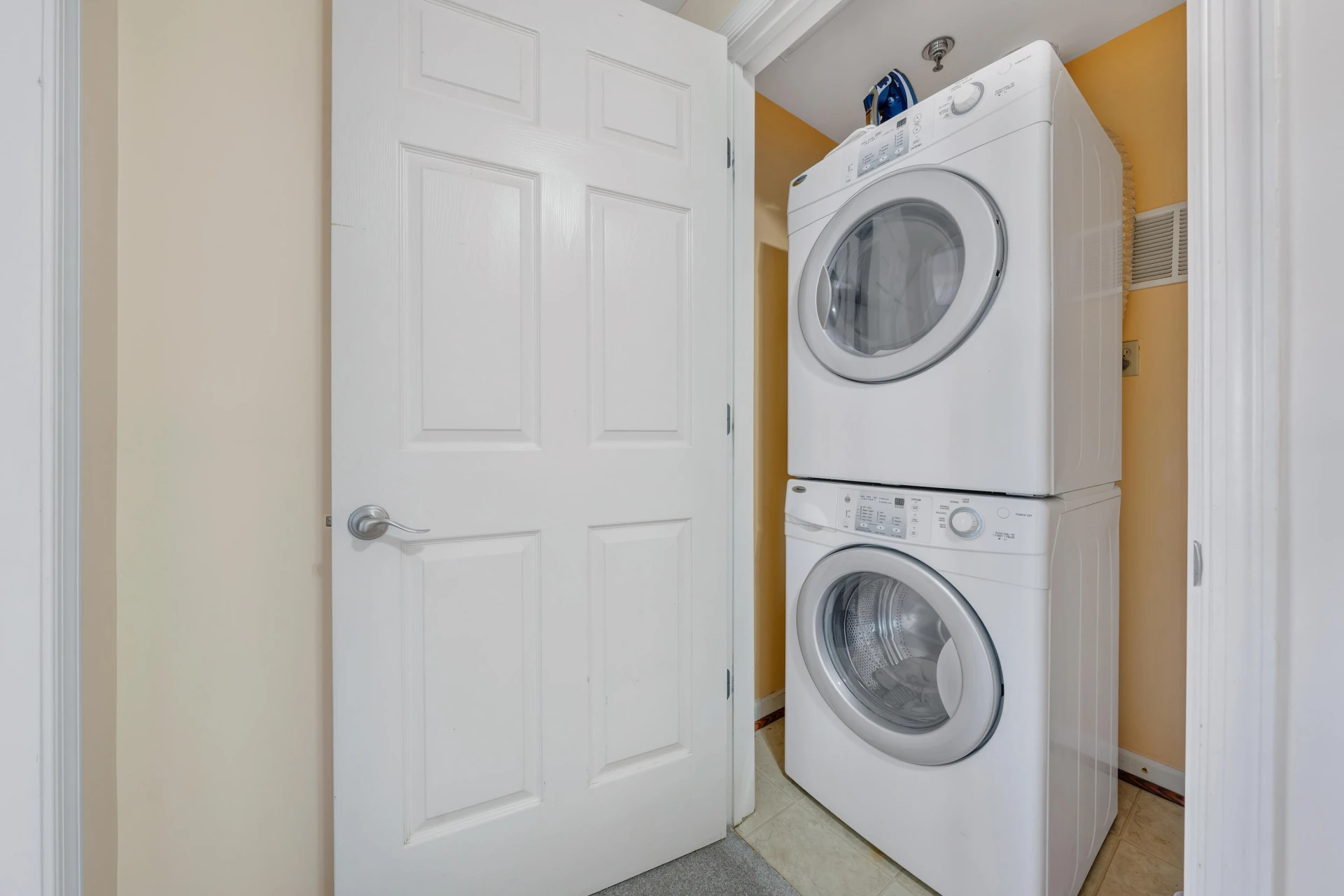 1100 Celebration AVE #406 - Photo 16
