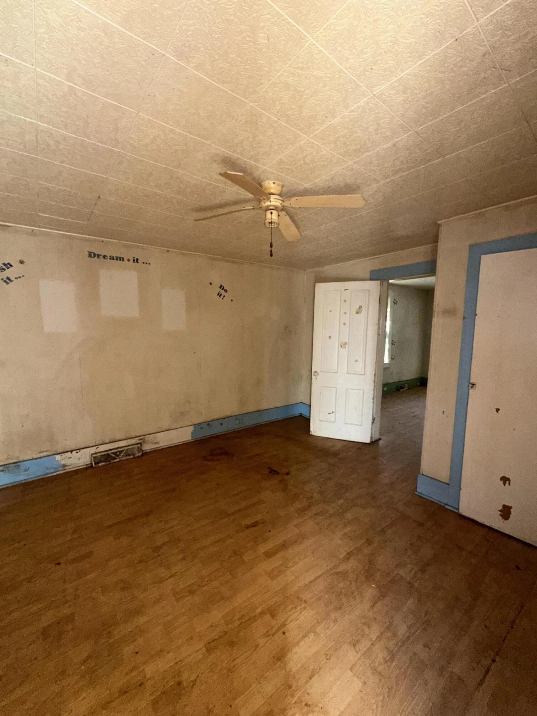 519 Rutherford AVE - Photo 4